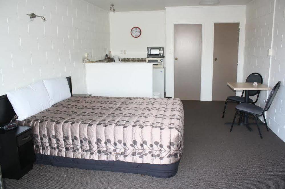 Motel Villa Del Rio Whangarei Eksteriør billede
